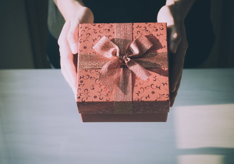 Real Estate Closing Gifts – The Debate Continues