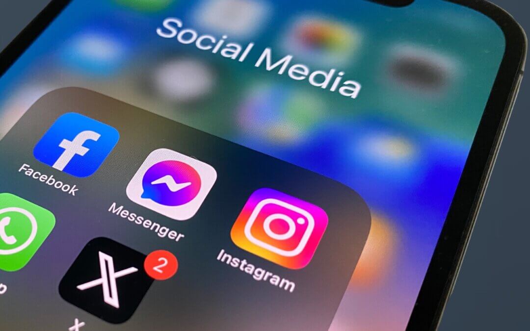 Whether you’re interested in professional development, business growth advice, or entertainment, you’ll find what you’re looking for in this list of the best real estate social media accounts.